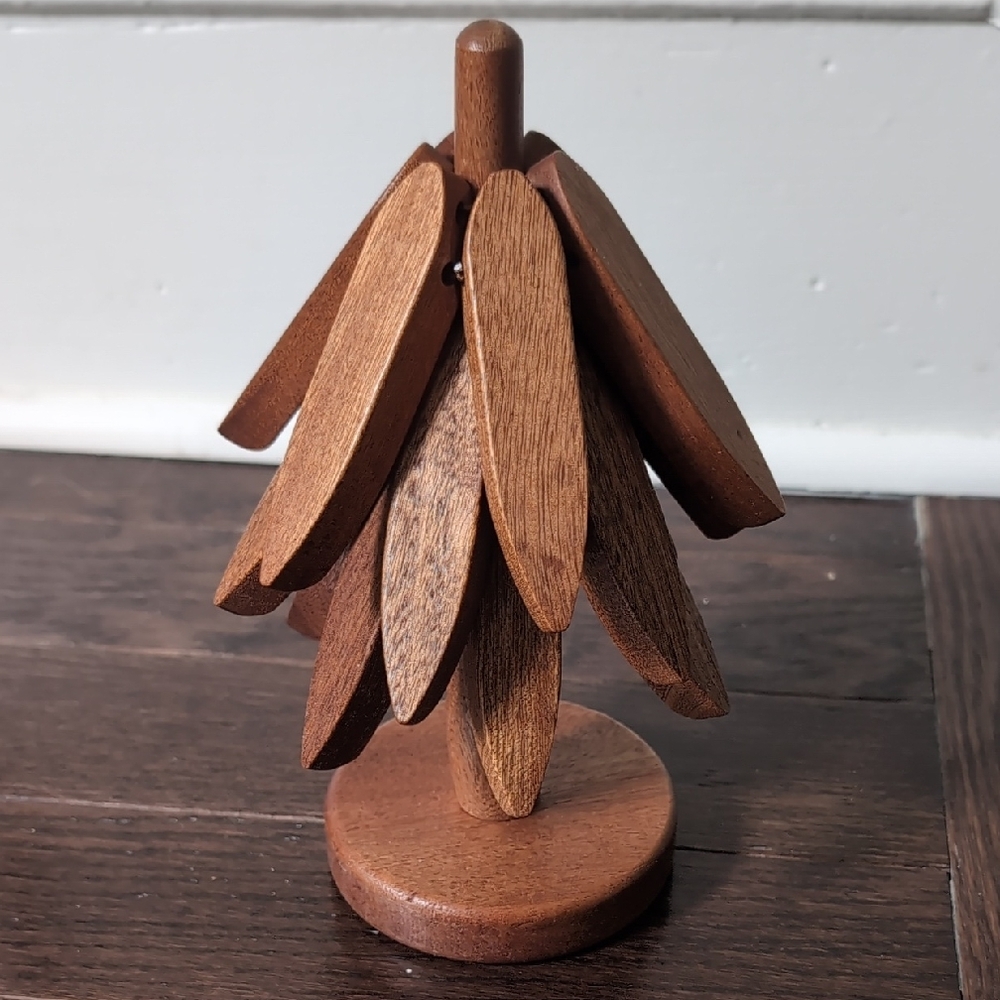 NEW Decorative Wooden Tree Trivet Set
